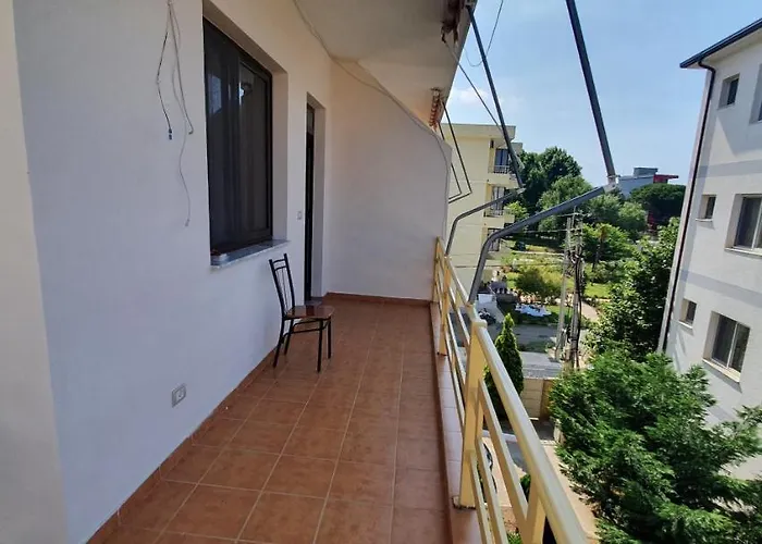 Roan Apartment *