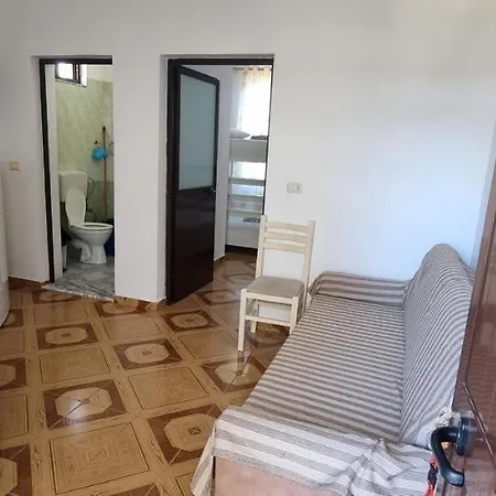 Roan Apartament Velipojë