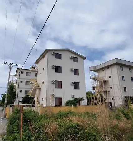 Apartament Roan *